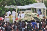 at Rajesh Khanna_s Funeral in Mumbai on 19th July 2012 (90).JPG